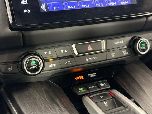 Used 2018 Honda Clarity Plug-In Hybrid image 24
