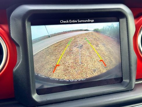 Used 2018 Jeep Wrangler Unlimited Rubicon image 30