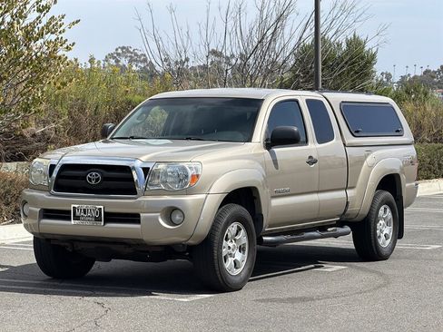 Used 2008 Toyota Tacoma PreRunner RWD image 1