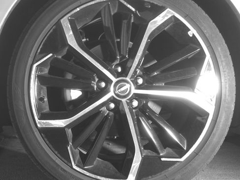 Used 2025 Nissan Altima 2.5 SR FWD image 12