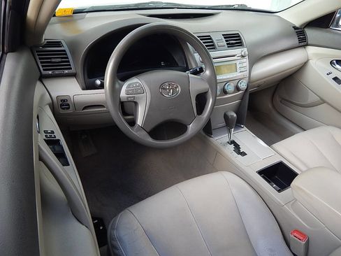 Used 2009 Toyota Camry LE image 13