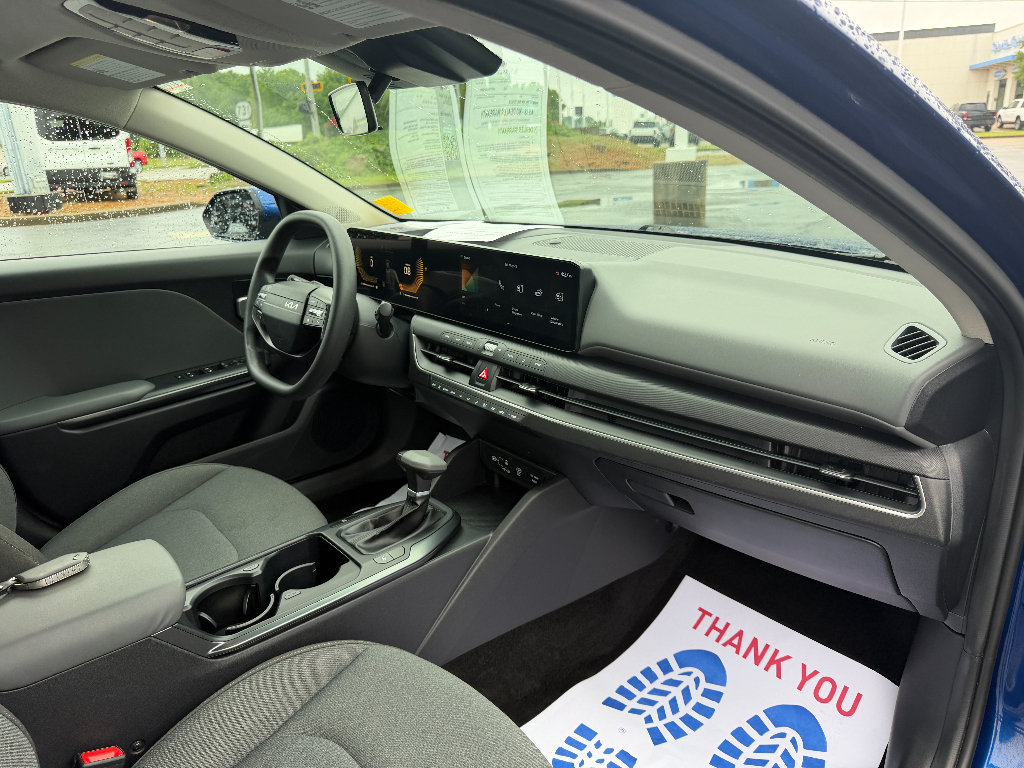 Used 2025 Kia K4 FWD image 18