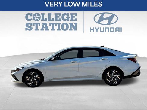 Used 2025 Hyundai Elantra Sport w/ Cargo Package image 7