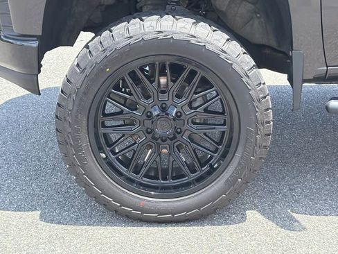 Used 2021 Chevrolet Silverado 1500 LT Trail Boss w/ Convenience Package II AWD/4WD image 11