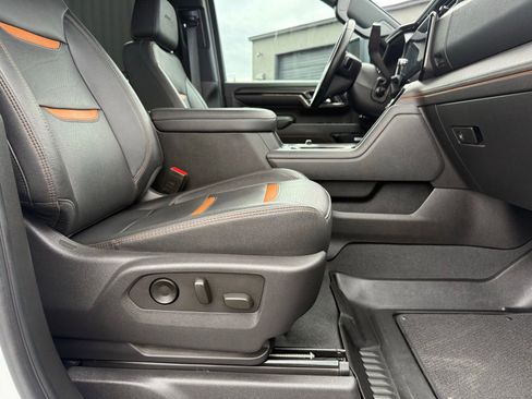 Used 2024 GMC Sierra 2500 AT4 w/ AT4 Premium Plus Package image 29