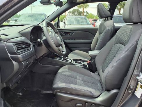 Used 2025 Subaru Forester Premium AWD/4WD image 25