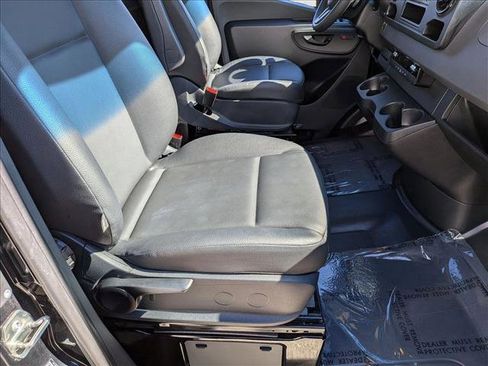 Used 2024 Mercedes-Benz Sprinter 2500 image 19