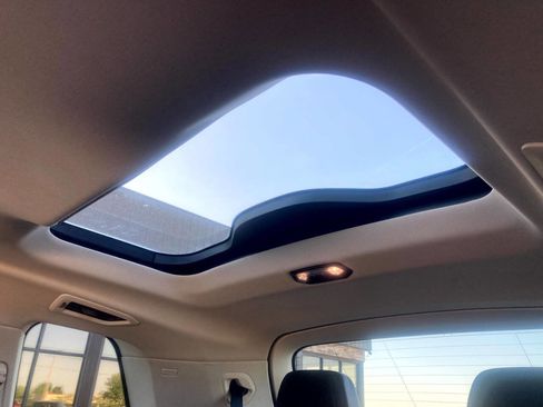 Used 2022 BMW X7 xDrive40i w/ Premium Package AWD/4WD image 30