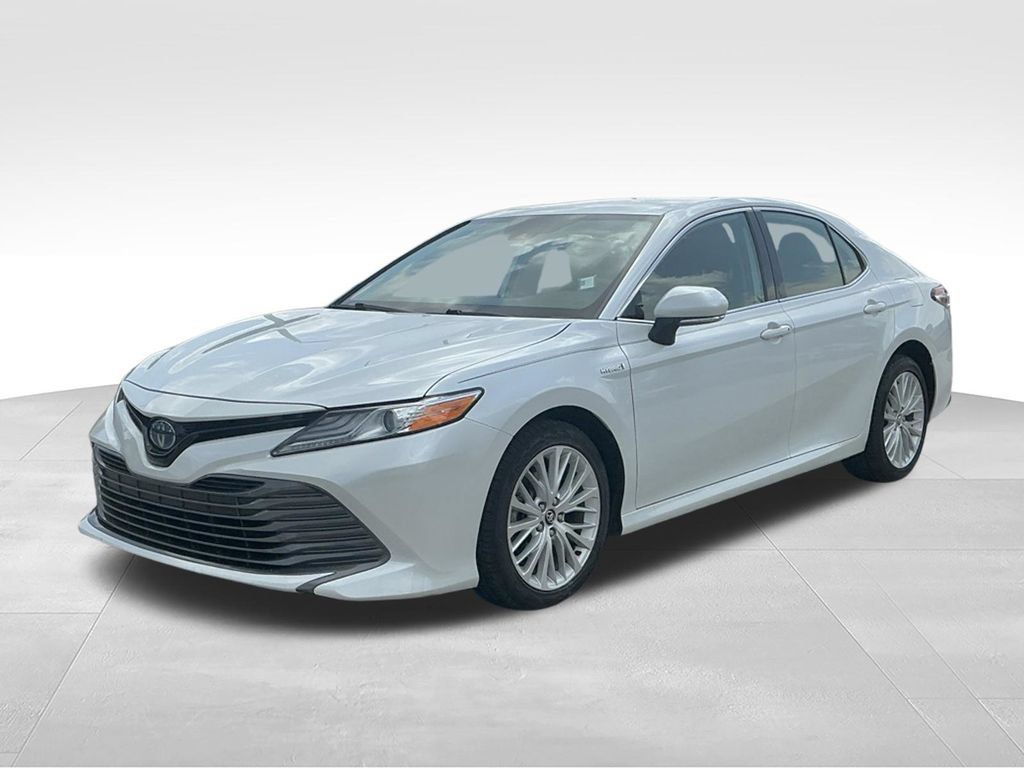 Used 2020 Toyota Camry XLE FWD 360° Tour