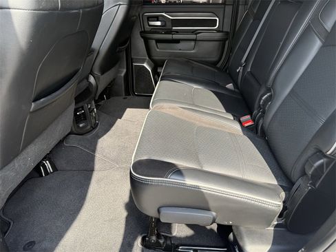 Used 2025 RAM 3500 Laramie image 25