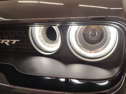 Used 2016 Dodge Challenger SRT Hellcat image 10