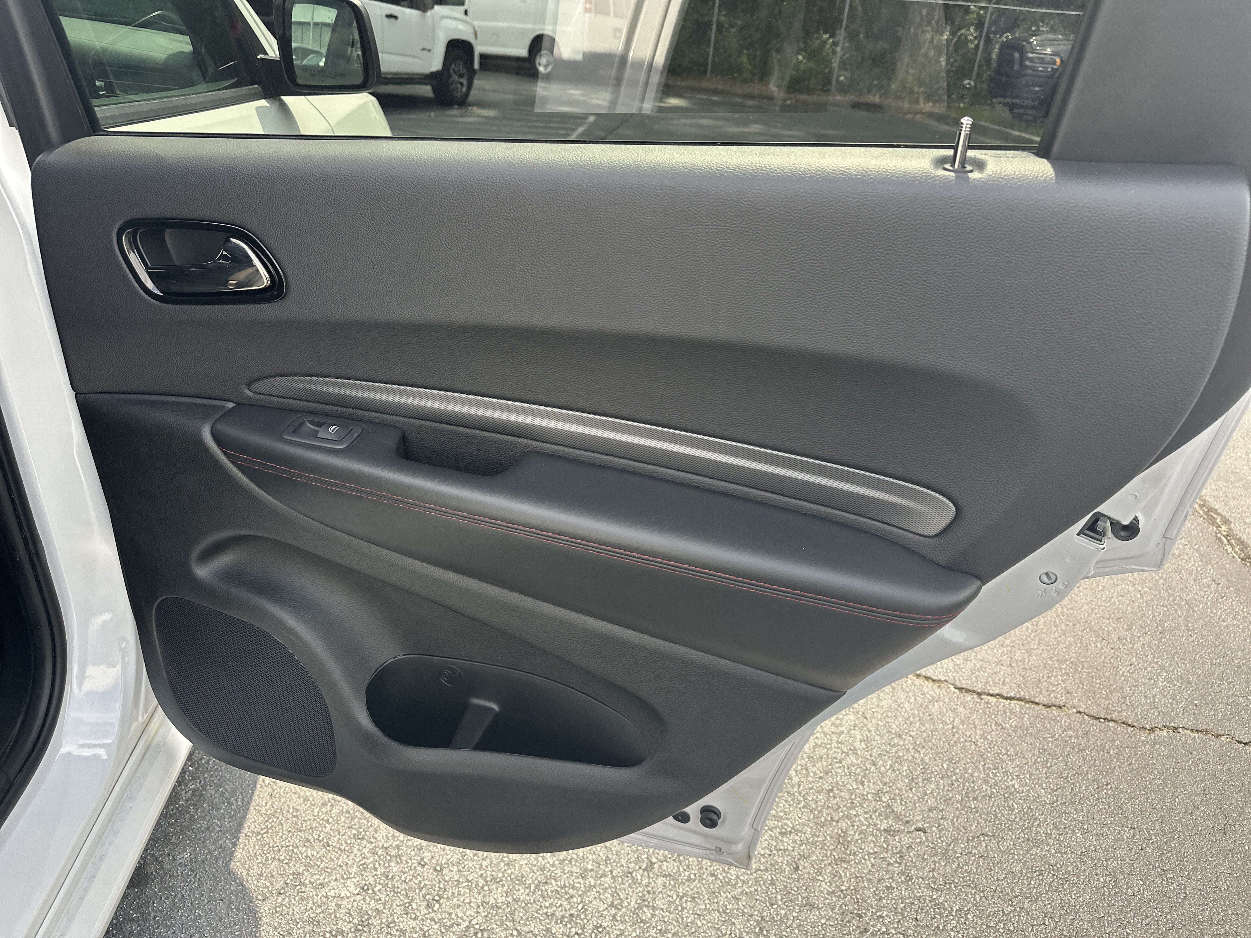 Used 2025 Dodge Durango GT w/ Blacktop Package RWD image 18