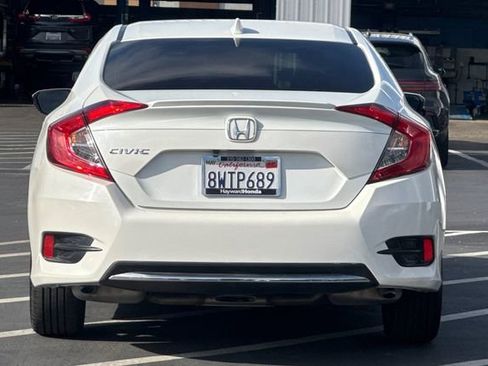 Certified 2021 Honda Civic EX-L image 4