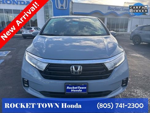 Used 2023 Honda Odyssey Elite image 2