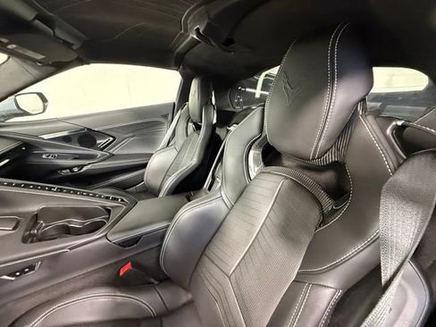 Used 2025 Chevrolet Corvette E-Ray w/ Stealth Interior Trim Package AWD/4WD image 6