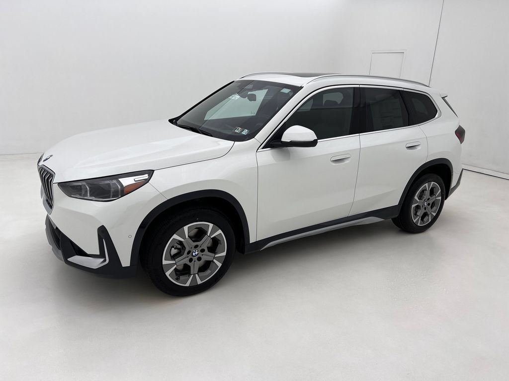 Used 2026 BMW X1 xDrive28i w/ Convenience Package AWD/4WD image 2