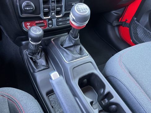 New 2026 Jeep Wrangler Unlimited Rubicon AWD/4WD image 41