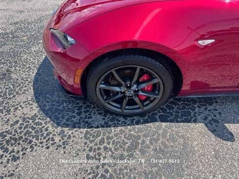 Used 2017 MAZDA MX-5 Miata RF Club RWD image 15