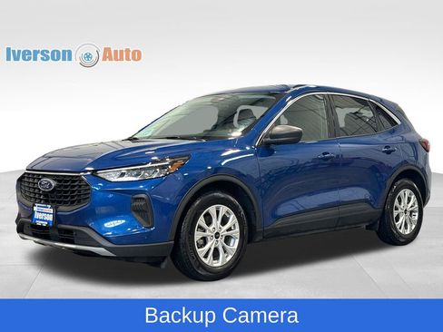 Used 2023 Ford Escape Active w/ Cold Weather Package image 5