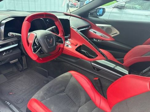 Used 2024 Chevrolet Corvette Z06 RWD image 7