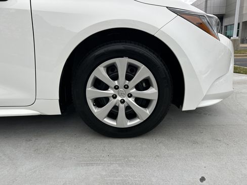 Certified 2024 Toyota Corolla LE image 13
