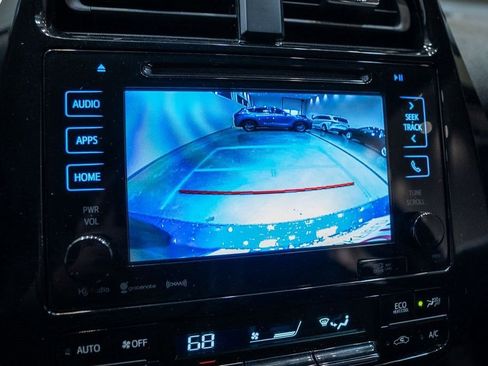 Used 2017 Toyota Prius Three image 25