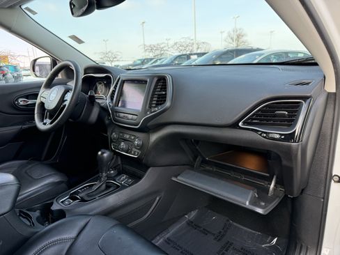 Used 2023 Jeep Cherokee Altitude Lux image 14