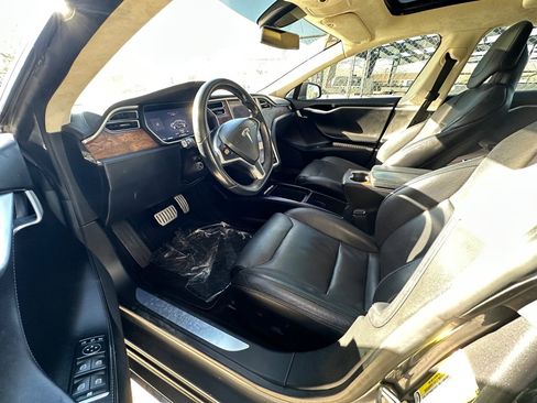 Used 2016 Tesla Model S P90D image 9