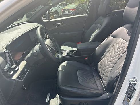 Used 2025 Kia Sportage X-Pro Prestige AWD/4WD image 7