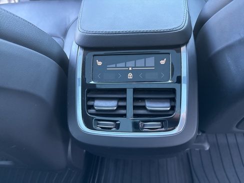 Certified 2023 Volvo XC90 B5 Core w/ Protection Package Premier image 46