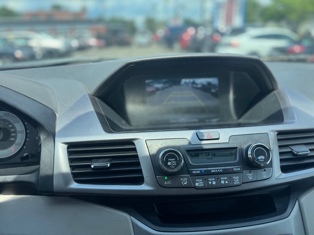 Used 2015 Honda Odyssey LX image 36