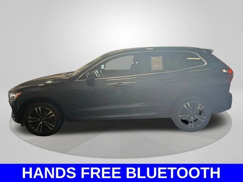 Used 2020 Volvo XC60 T5 Momentum image 8