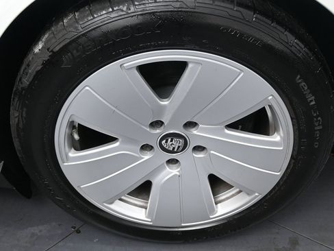 Used 2022 Porsche Taycan image 39