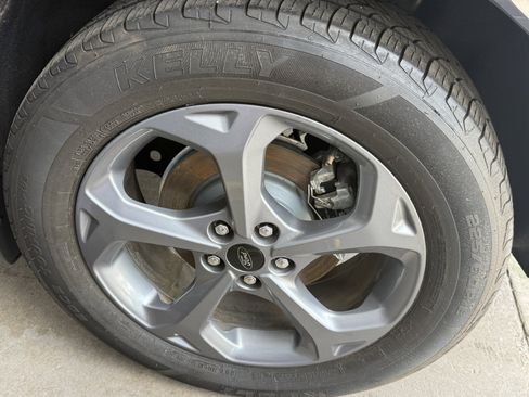 Used 2023 Ford Escape ST-Line FWD image 25