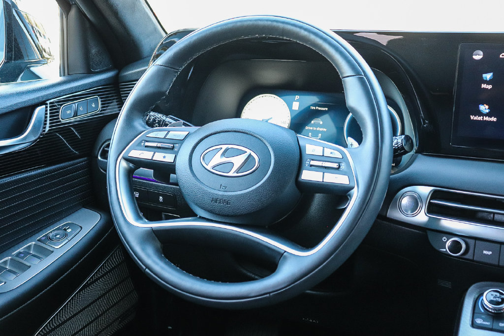 Certified 2025 Hyundai Palisade Calligraphy AWD/4WD image 15