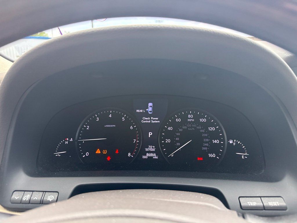 Used 2014 Lexus LS 460 w/ Comfort Package RWD image 17
