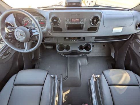 Used 2026 Mercedes-Benz Sprinter 2500 image 15