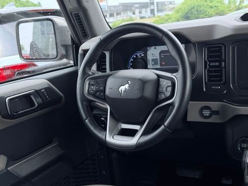 Used 2023 Ford Bronco Wildtrak AWD/4WD image 25