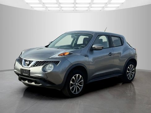 Used 2017 Nissan Juke SV image 9