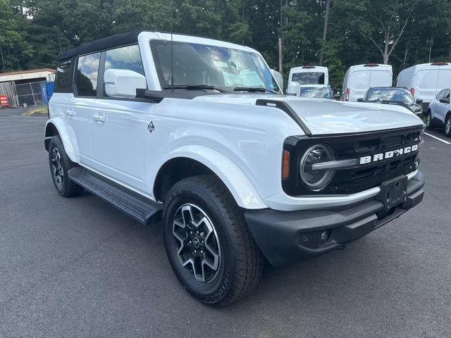 Used 2025 Ford Bronco Outer Banks AWD/4WD image 7