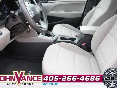 Used 2020 Hyundai Elantra SE image 20