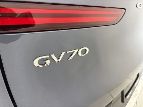New 2026 Genesis GV70 2.5T Advanced AWD/4WD image 12