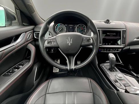 Used 2024 Maserati Levante Modena Ultima AWD/4WD image 8