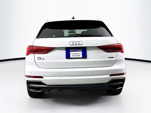 Used 2024 Audi Q3 2.0T Premium image 15