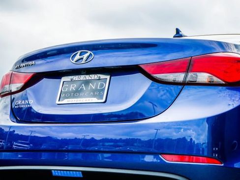 Used 2016 Hyundai Elantra Value Edition FWD image 13