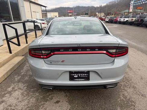 Used 2022 Dodge Charger SXT image 4