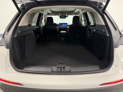 New 2026 Lincoln Corsair Premiere image 30