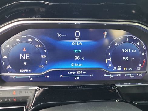 Used 2024 Chevrolet Silverado 2500 LT w/ Convenience Package image 9