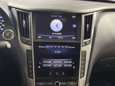 Used 2017 INFINITI Q60 w/ Cargo Package image 18