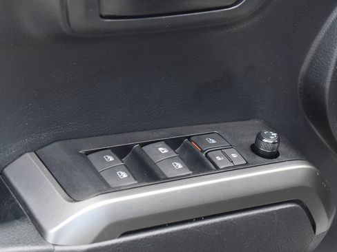 Used 2022 Toyota Tacoma SR5 w/ Trail Edition AWD/4WD image 14
